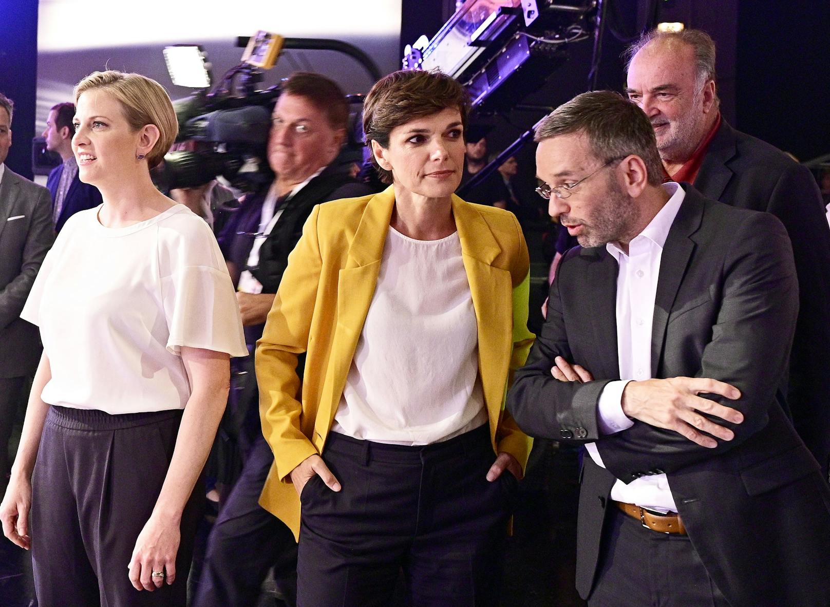 Laut einer aktuellen Umfrage würde die FPÖ bei einer Nationalratswahl die meisten Stimmen bekommen. 