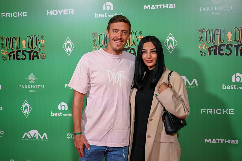 Stürmerstar Max Kruse und seine Ehefrau Dilara.