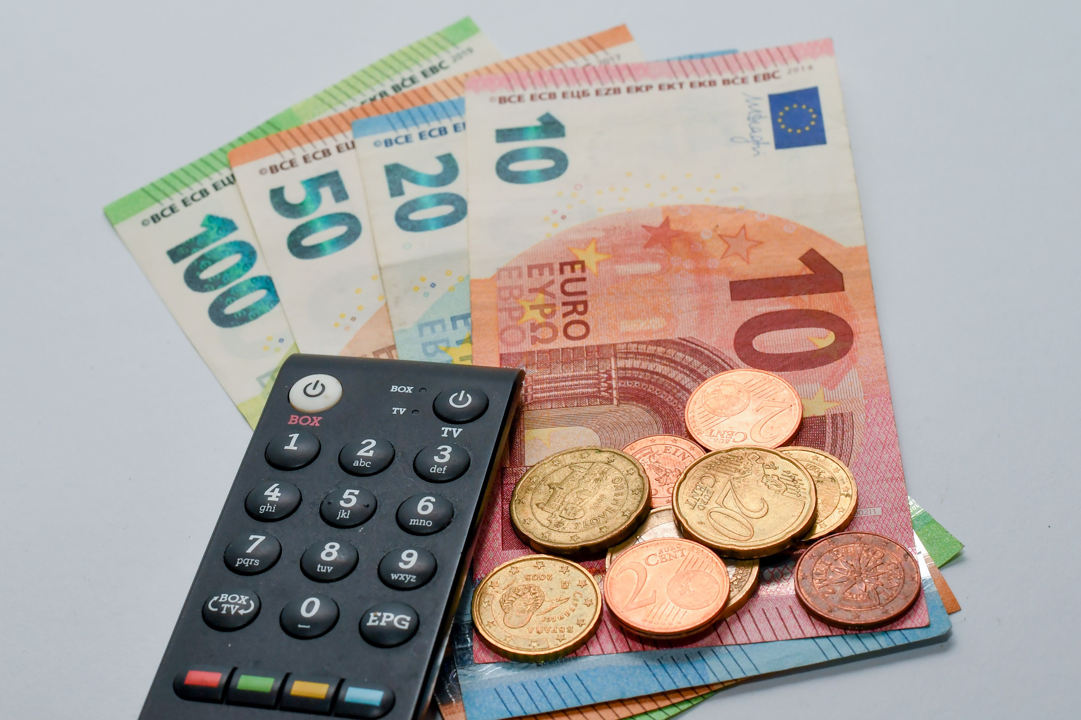 Unter der FPÖ sollte um jeden Preis die GIS-Gebühr fallen.