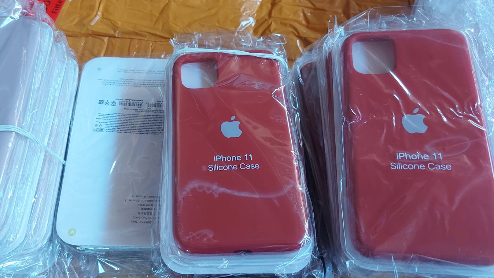 Nachgemachte Apple-Handyhüllen wurden beschlagnahmt.&nbsp;