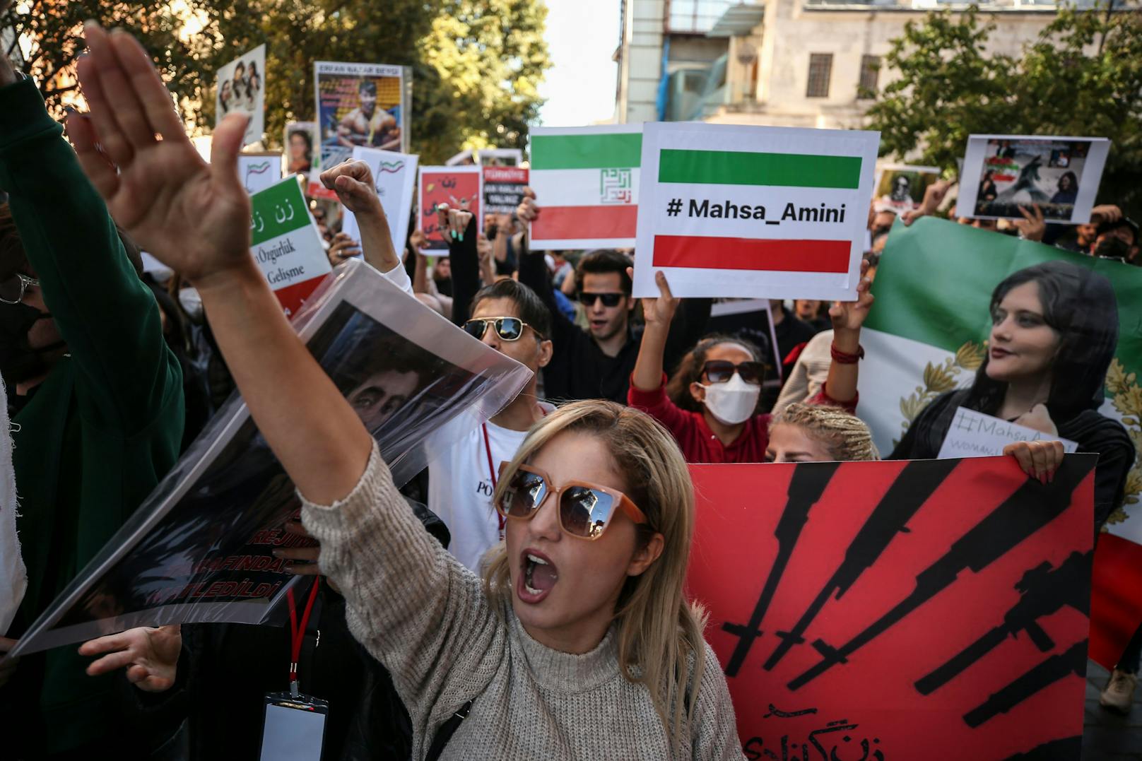Nach dem Tod von Mahsa Amini starteten im Iran heftige Proteste.