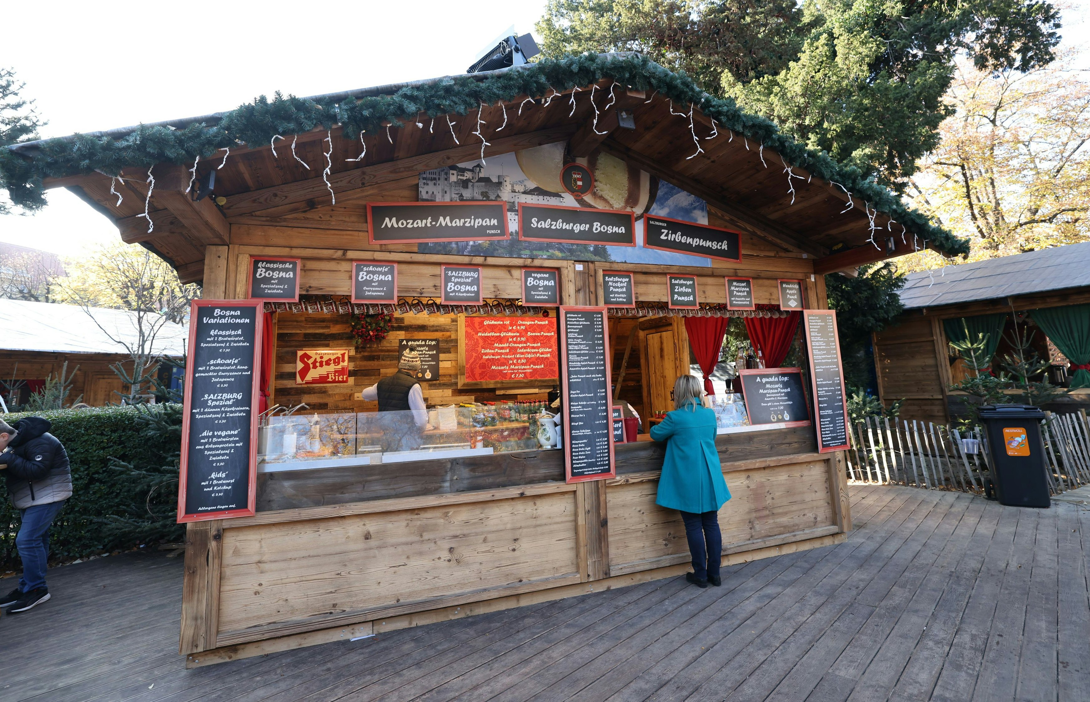 Die Weihnachtsmärkte sperren wieder auf, zum Teil mit unterschiedlichen Preisen.