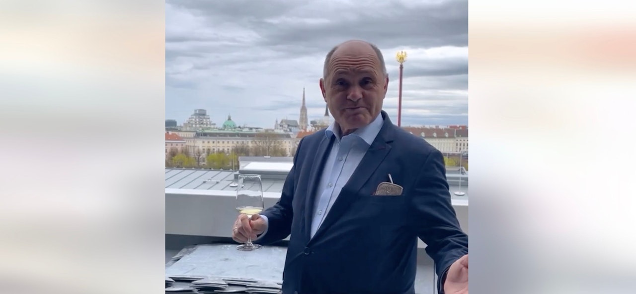 Heute.at - Sobotka und der Goldflügel