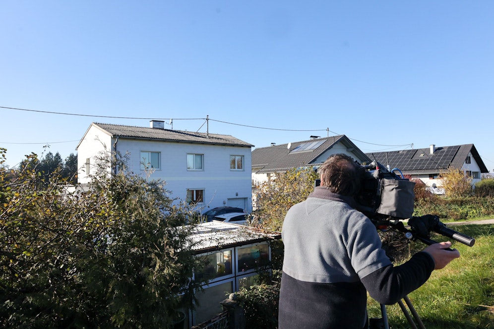 In diesem Haus kam es zum Vorfall. Drei Personen mussten ins Krankenhaus gebracht werden.