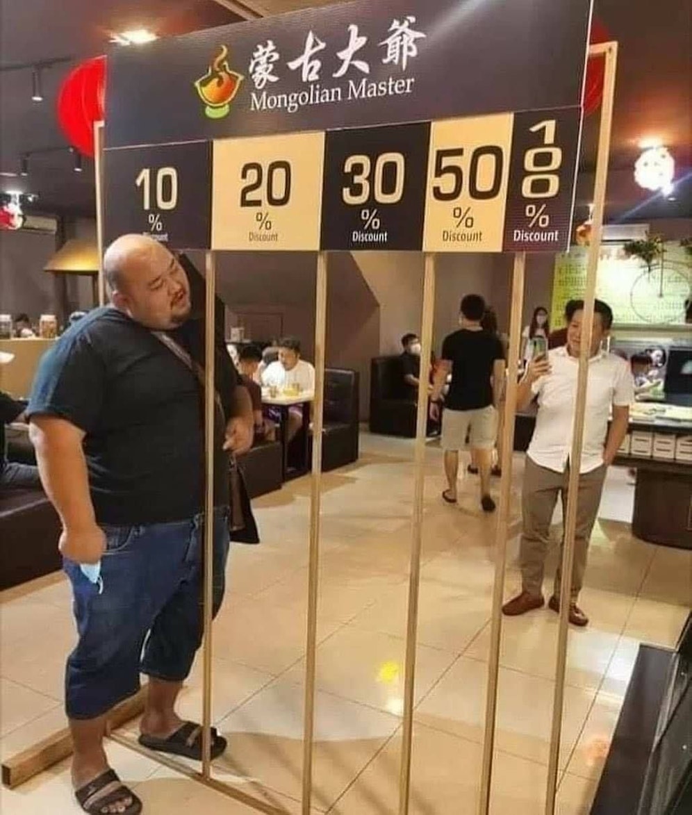 Je nachdem, wo man seitlich durchpasst, den Rabatt gibt's aufs Essen.