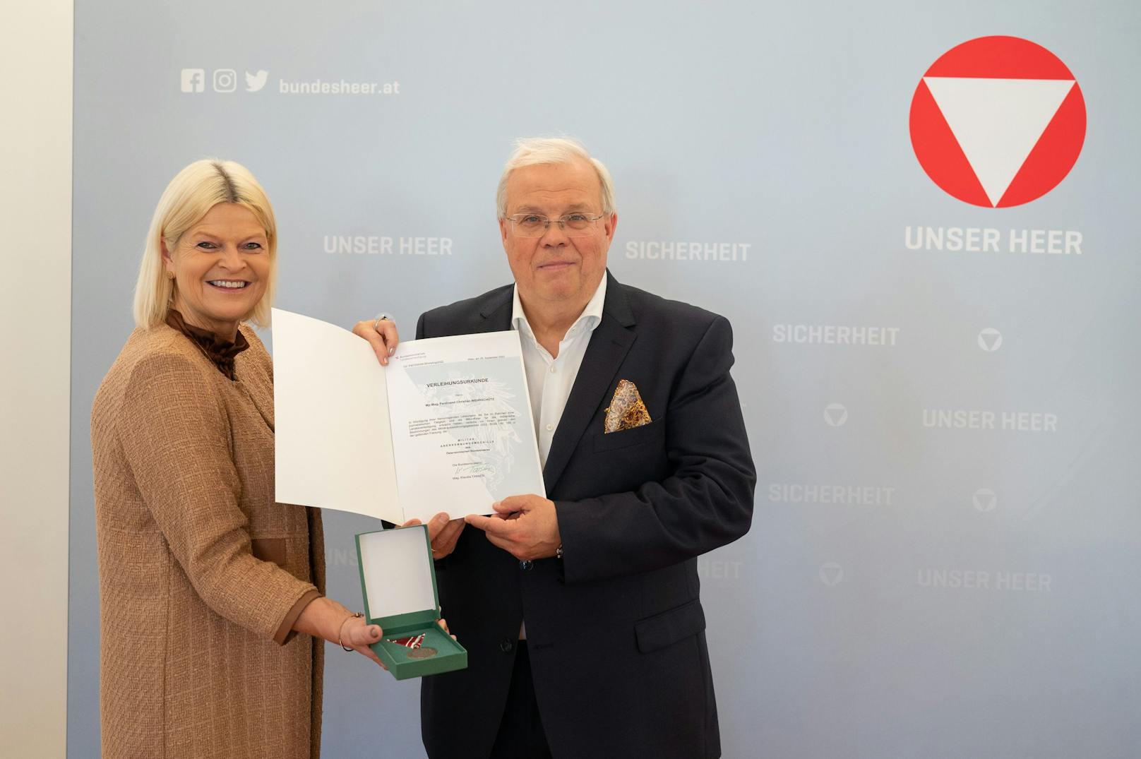 "Großartige Leistung" – ORF-Star erhält hohe Auszeichnung