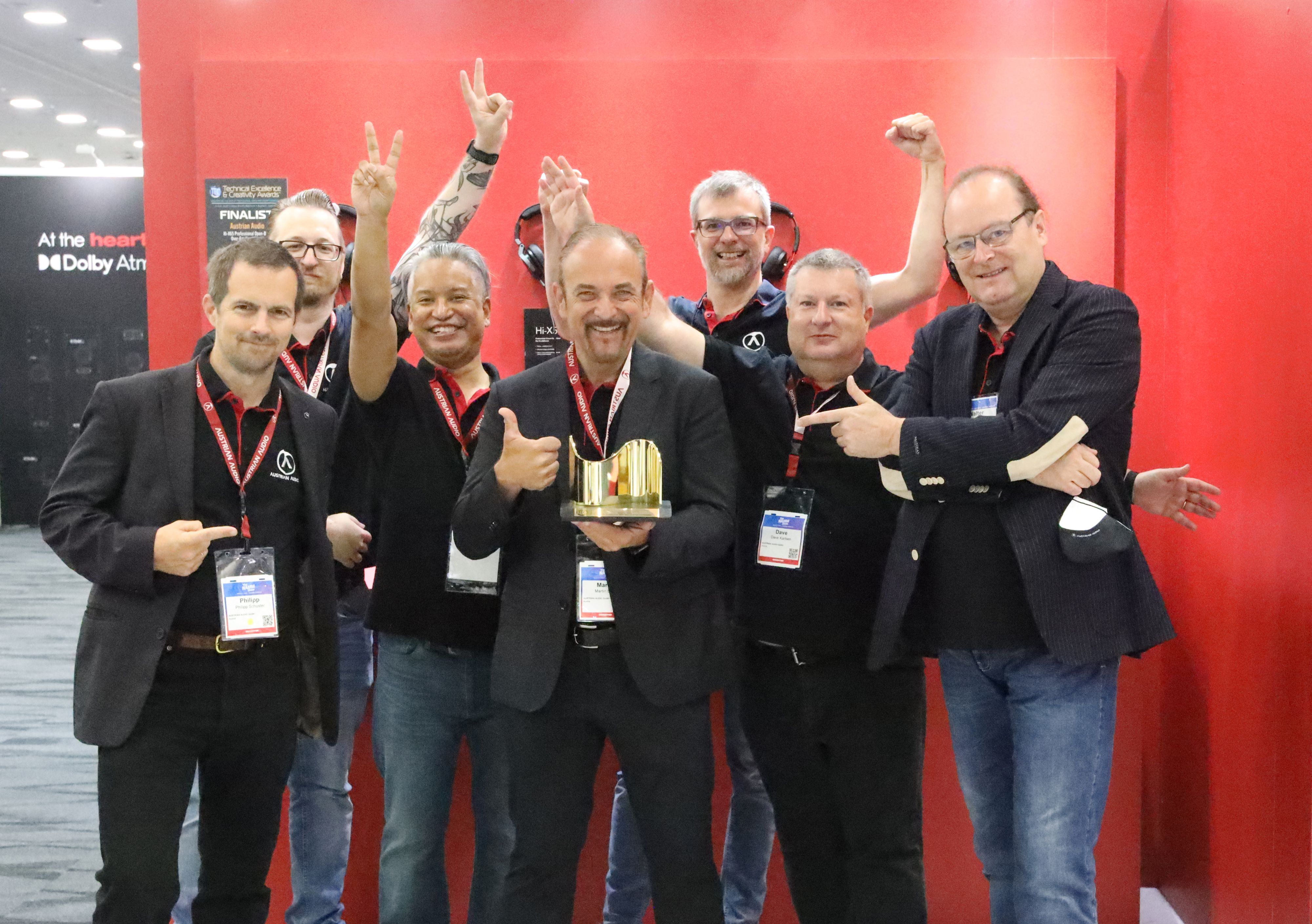 Martin Seidl hat für das Team von Austrian Audio den Oscar der Tontechnik, den 