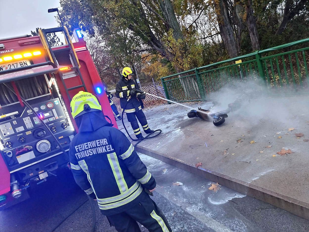 E-Scooter fing während der Fahrt Feuer