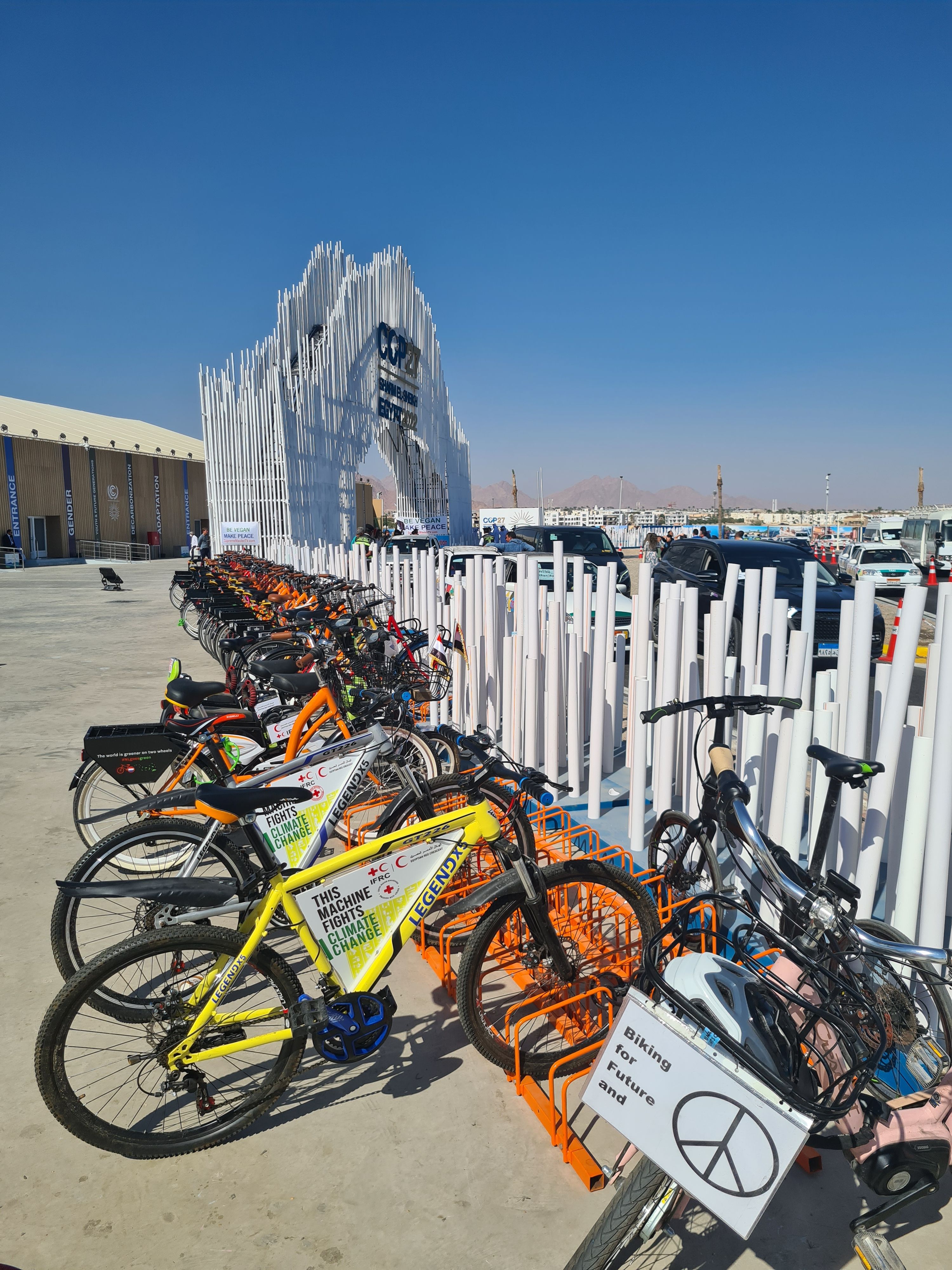 Sharm el-Sheikh (Ägypten). Vertreter aus 196 Staaten, die die Klimarahmenkonvention unterzeichnet haben, sind bei der Klimakonferenz vor Ort.