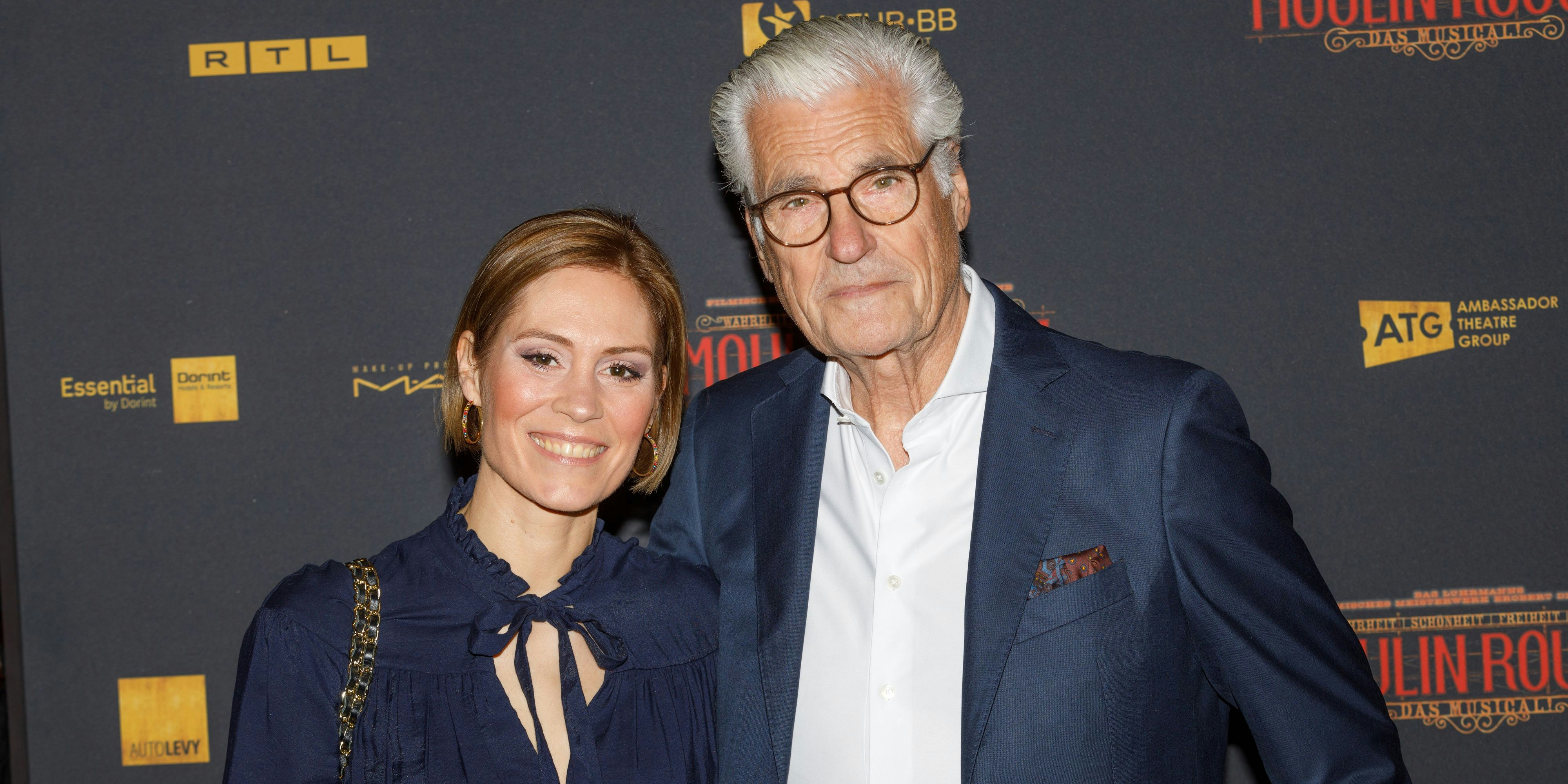 Sky du Mont mit seiner neuen Partnerin Julia Schütze. 