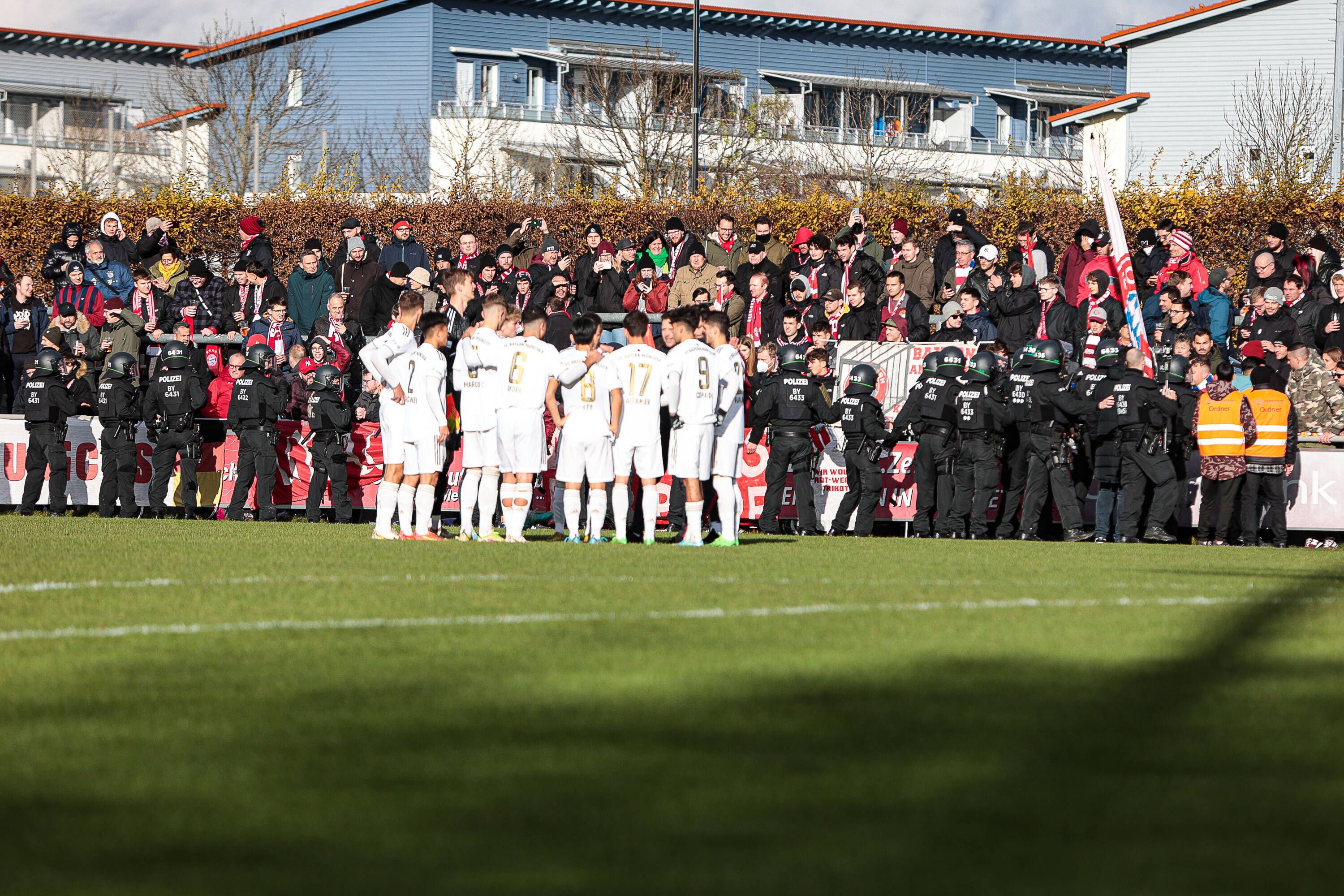 Das Spiel zwischen Türkgücü München und den Bayern-Amateuren musste abgebrochen werden. 