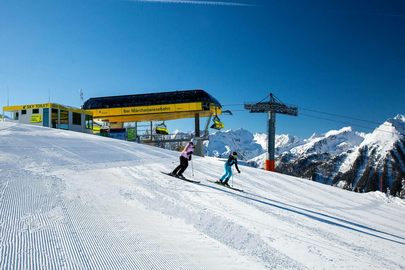 Erste Skigebiete öffnen bereits am Freitag ihre Lifte
