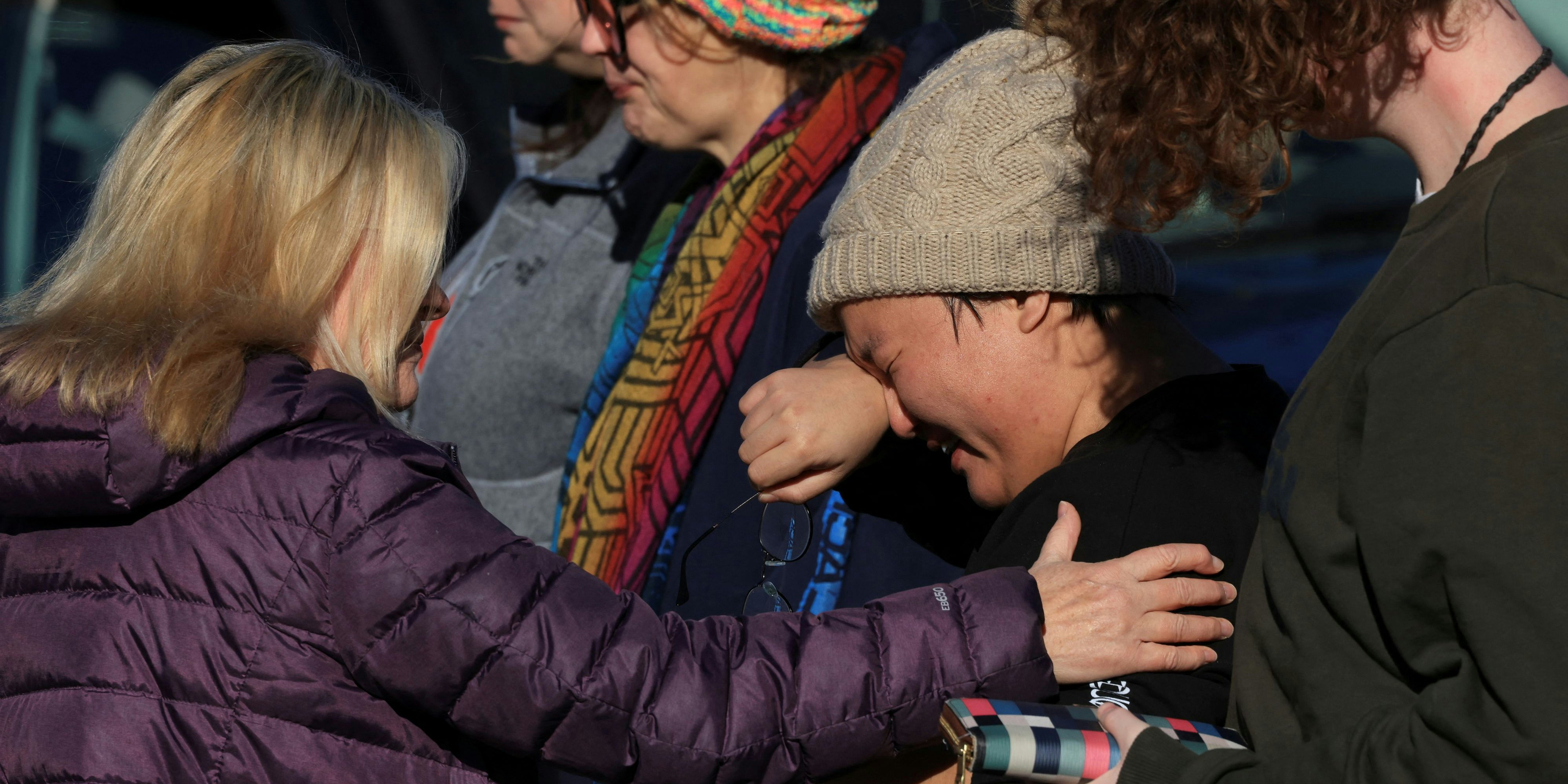 Angehörige und Betroffene trauern um die zahlreichen Toten und Verletzten.