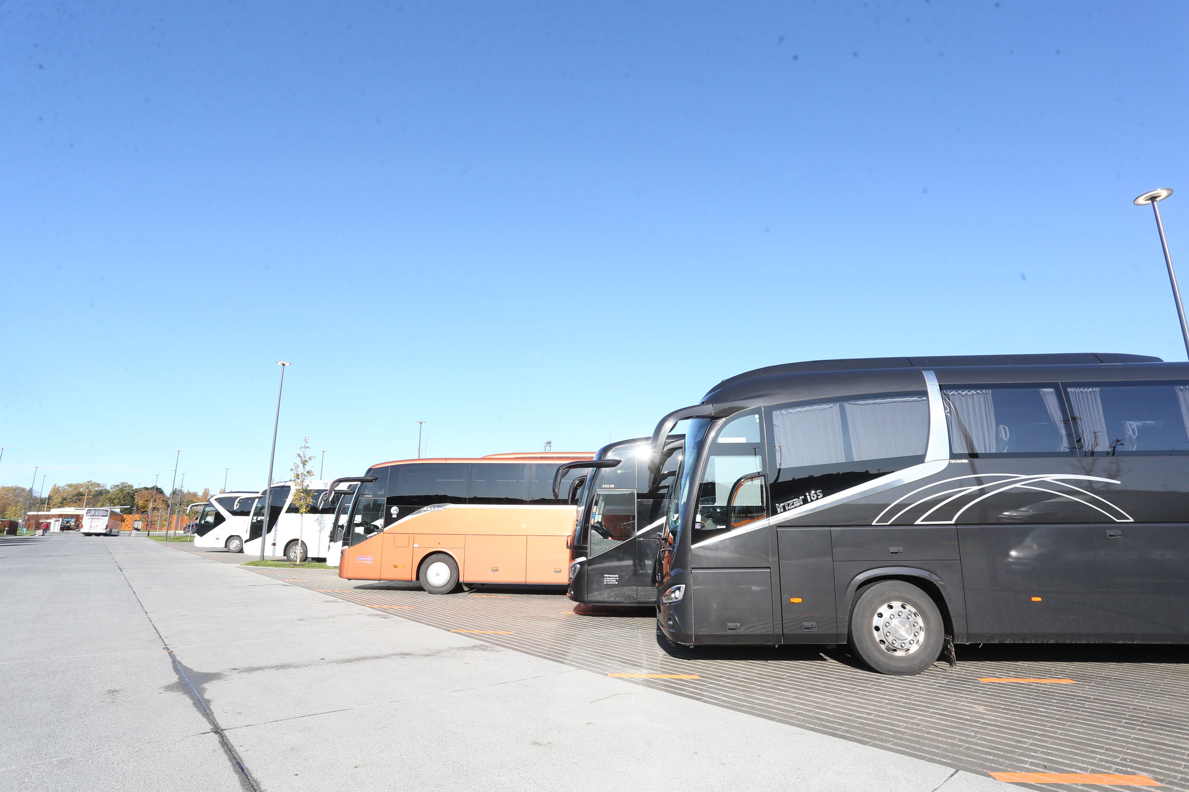 Der betrunkene Mann hatte in einem Reisebus für Wirbel gesorgt.