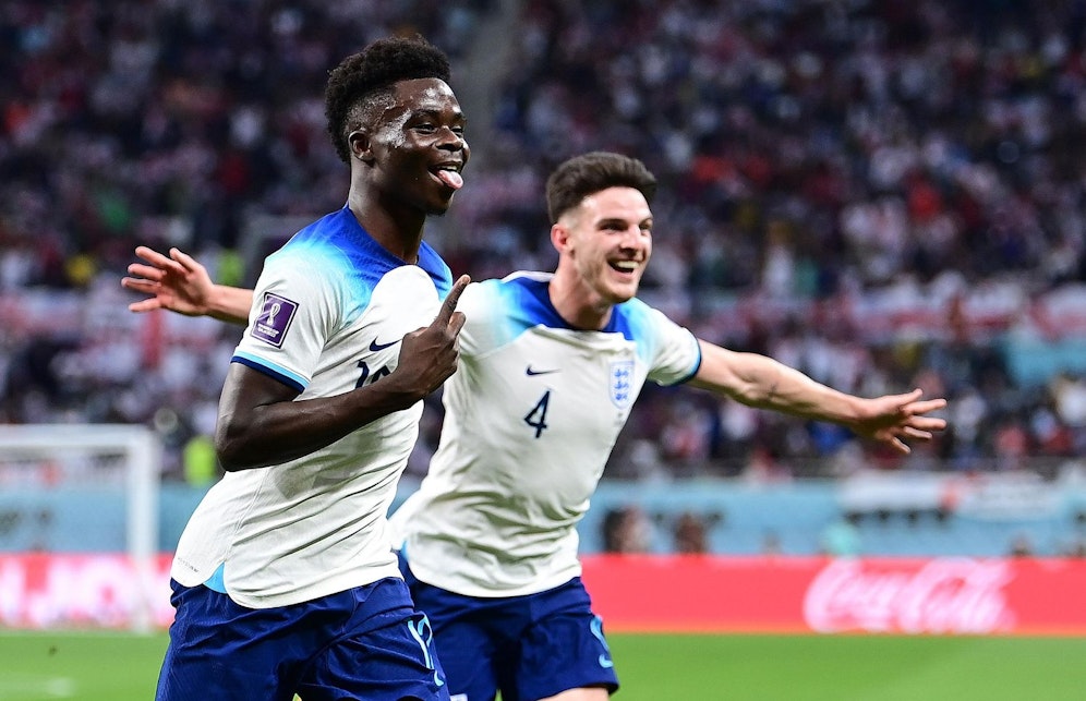 England jubelt gegen den Iran.