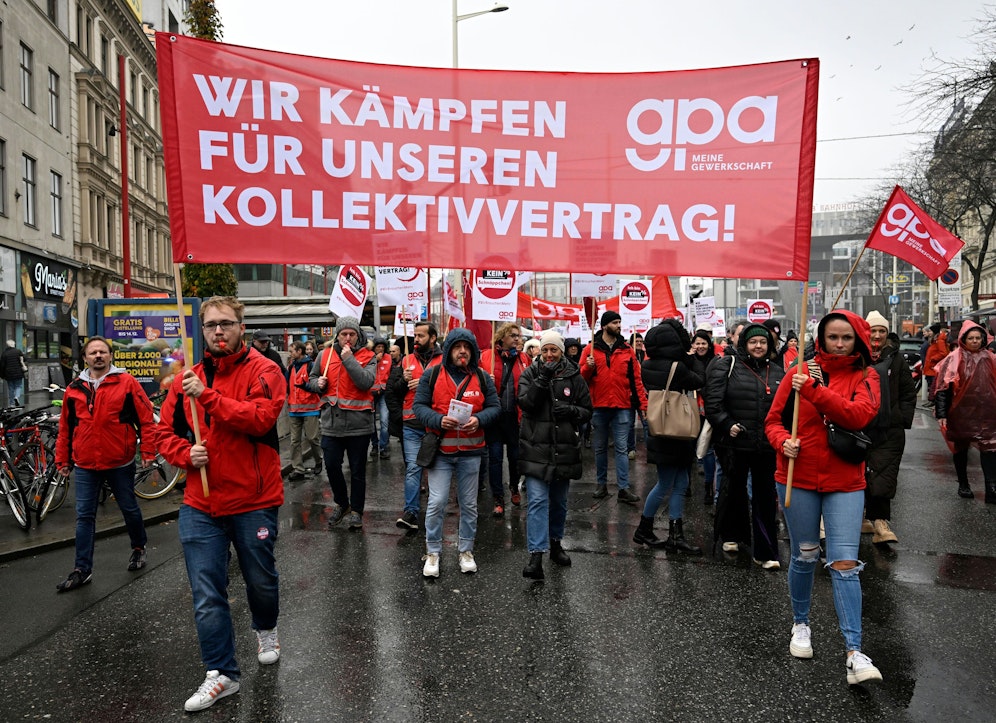 Die KV-Verhandlungen für Eisenbahner wurden seitens der Arbeitgeber abgebrochen. 