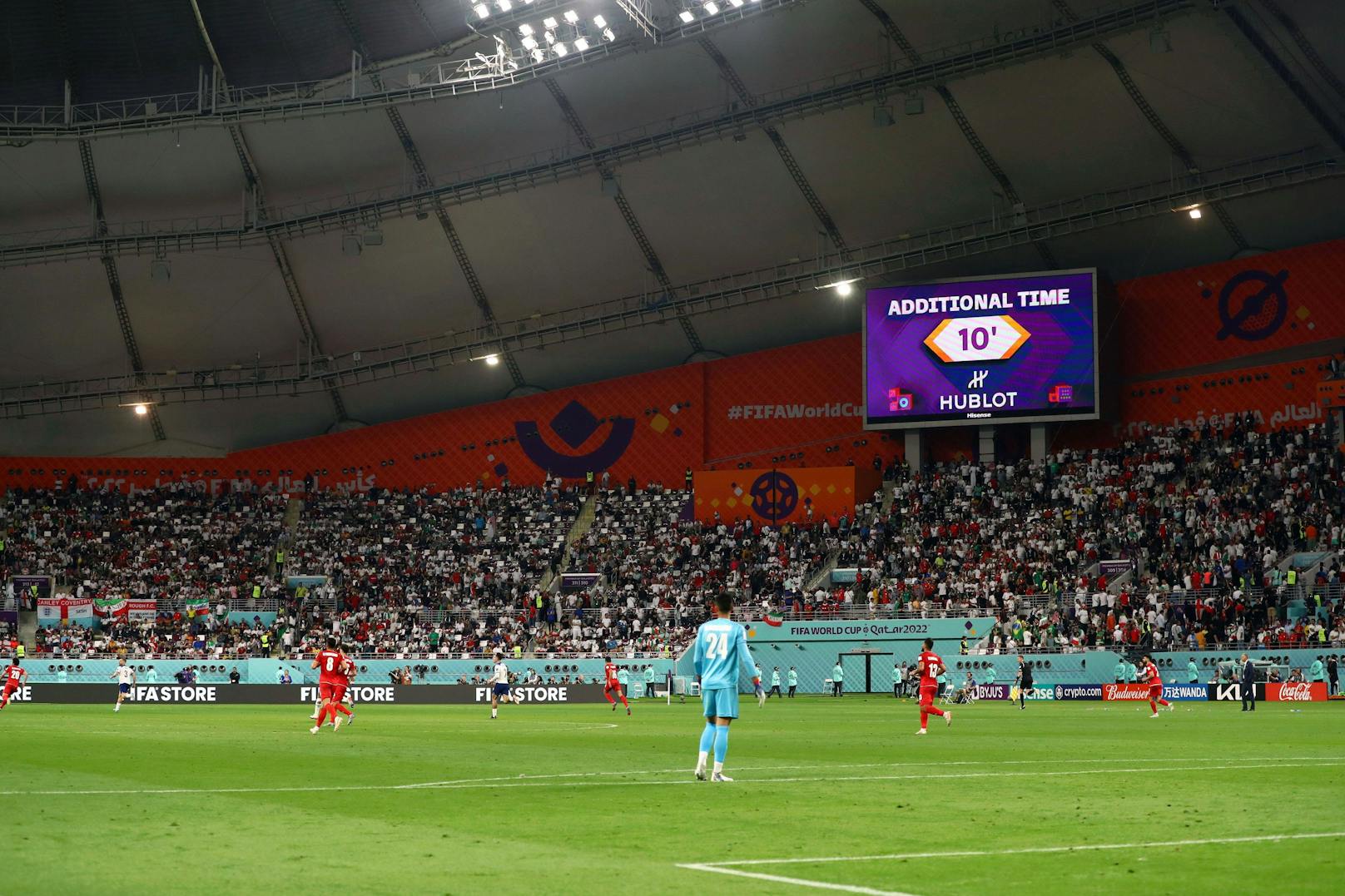 Bei der Weltmeisterschaft in Katar gibt es überlange Nachspielzeiten. 