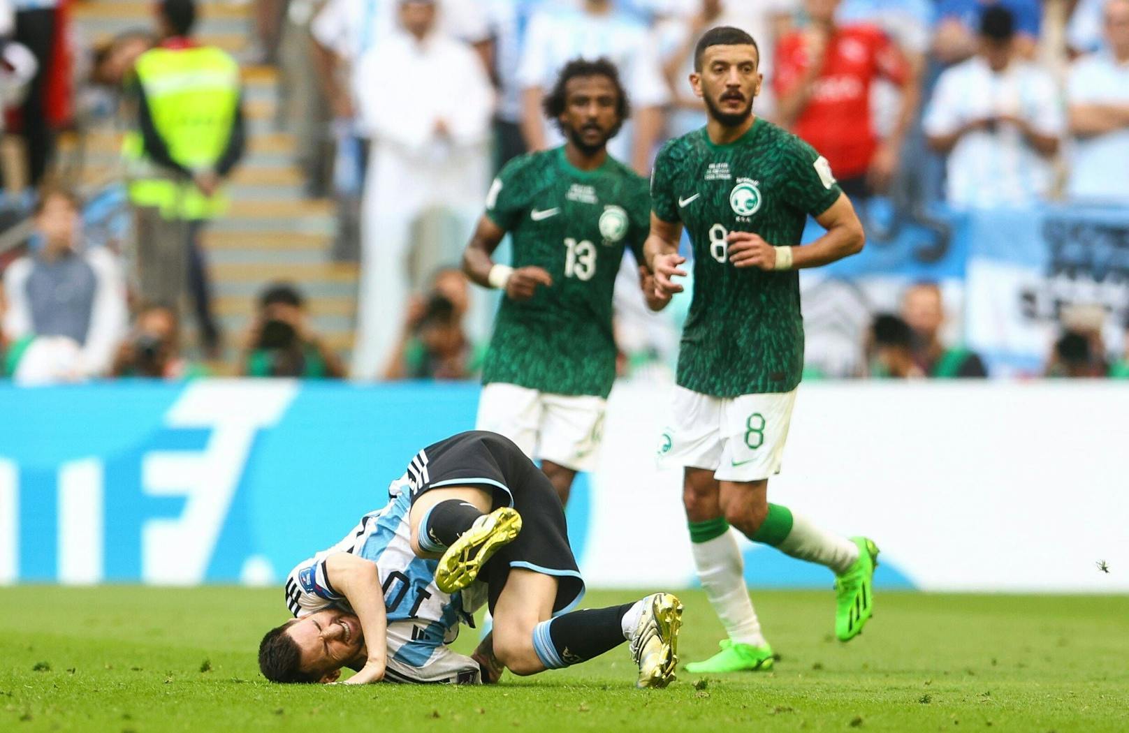 Lionel Messi rutschte gegen Saudi-Arabien aus.