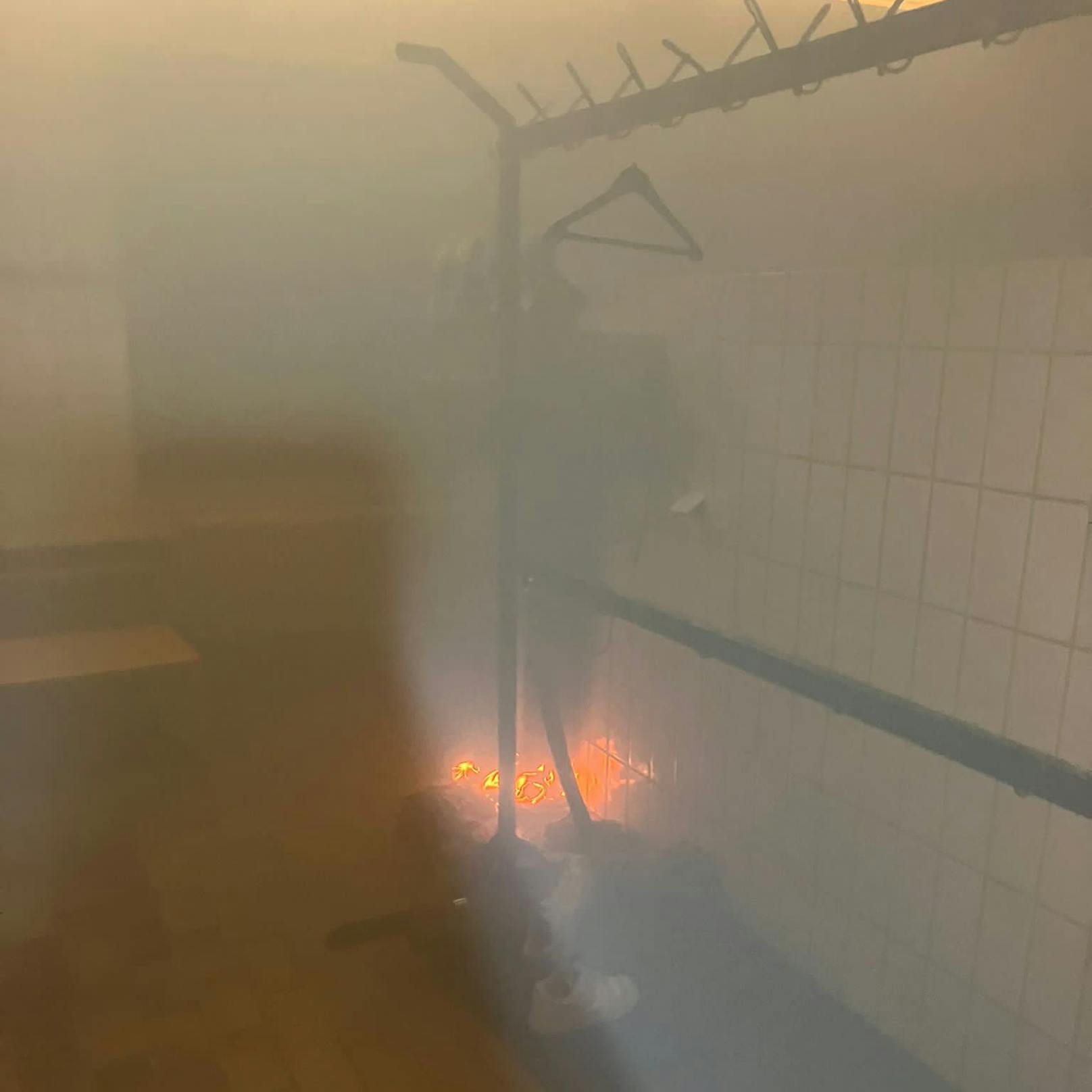 Brandstiftung an zwei Stellen in der Landwirtschaftlichen Lehranstalt Weitau in Sankt Johann in Tirol am 21. November 2022.