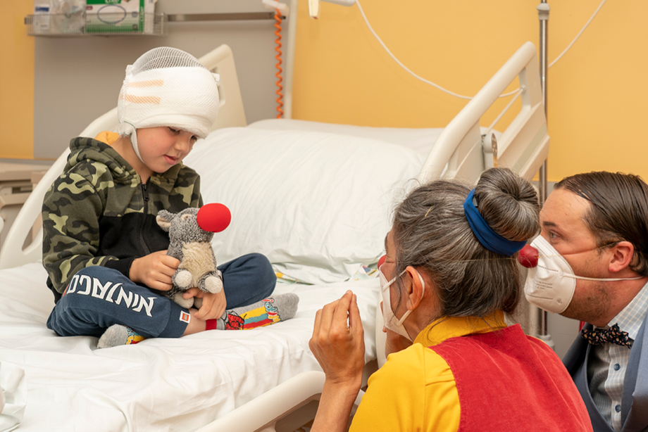 Alle Jahre wieder: Die ROTE NASEN Clowns sind auch zur Weihnachtszeit voll im Einsatz.