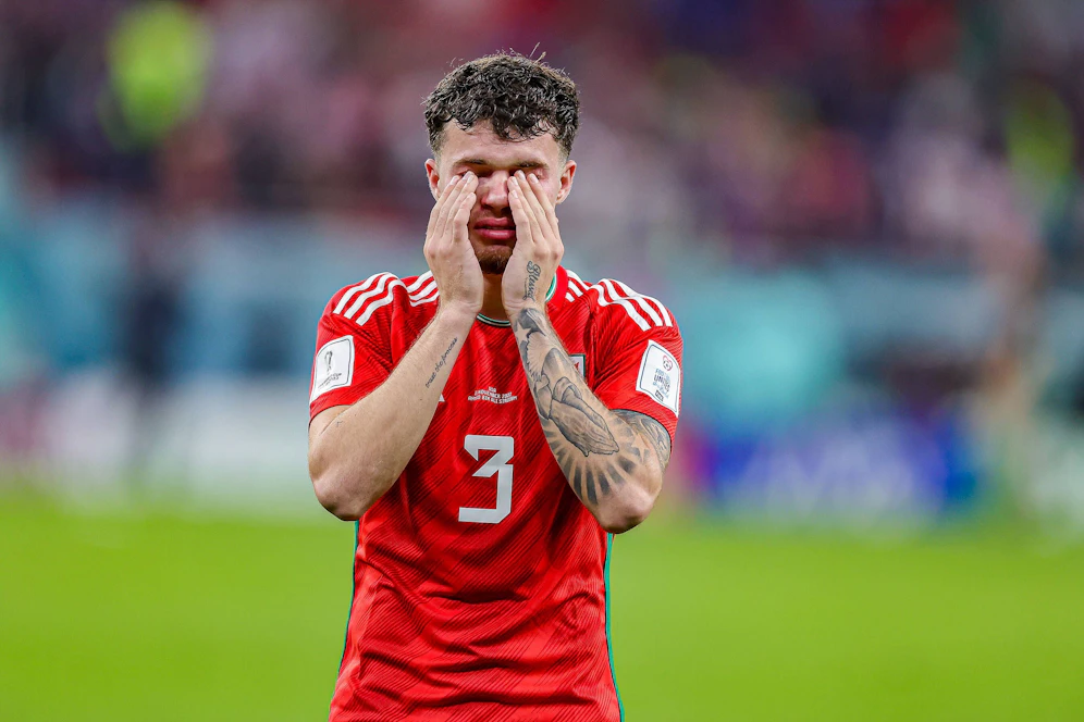 Neco Williams weinte nach dem Wales-Auftaktspiel bittere Tränen. 