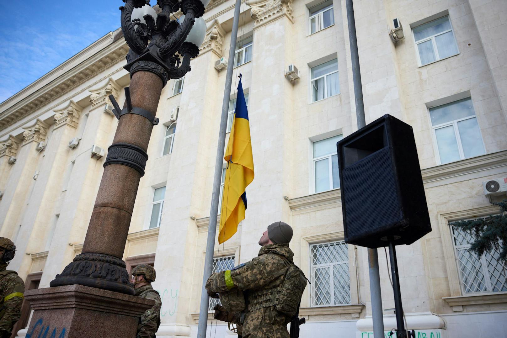 Seit dem 14. November 2022 weht in Cherson wieder offiziell die ukrainische Fahne.