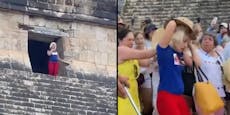 Skandal-Aufnahme! Touristin kletterte auf Maya-Pyramide
