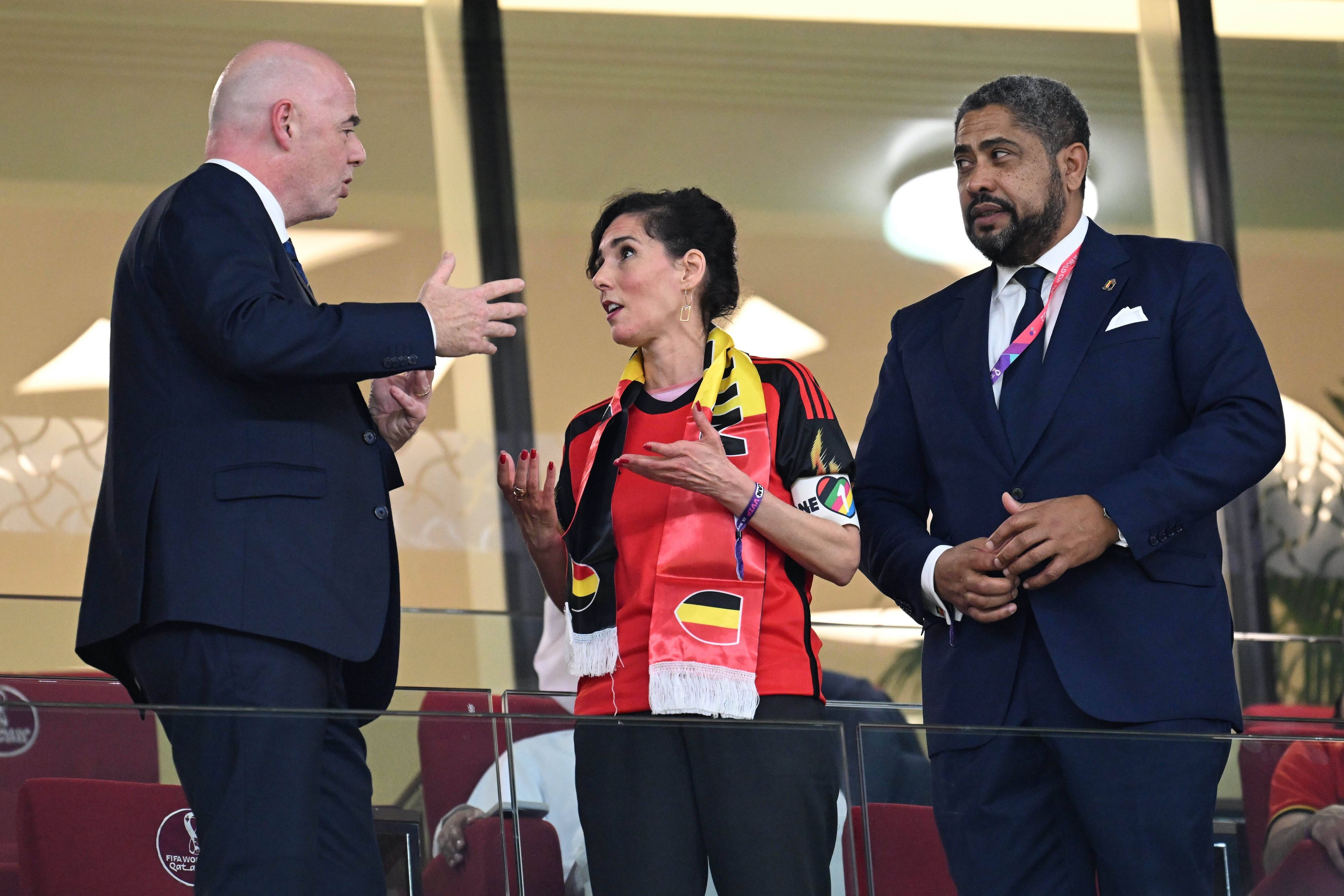 Gianni Infantino mit Belgiens Außenministerin Hadja Lahbib