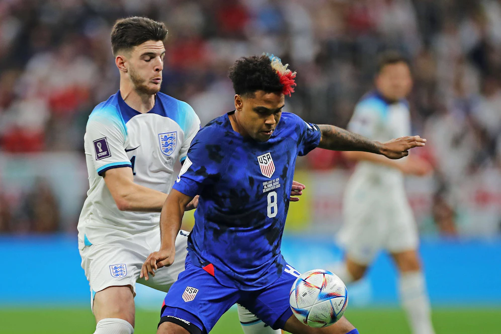 Die USA erkämpft gegen England ein Unentschieden.