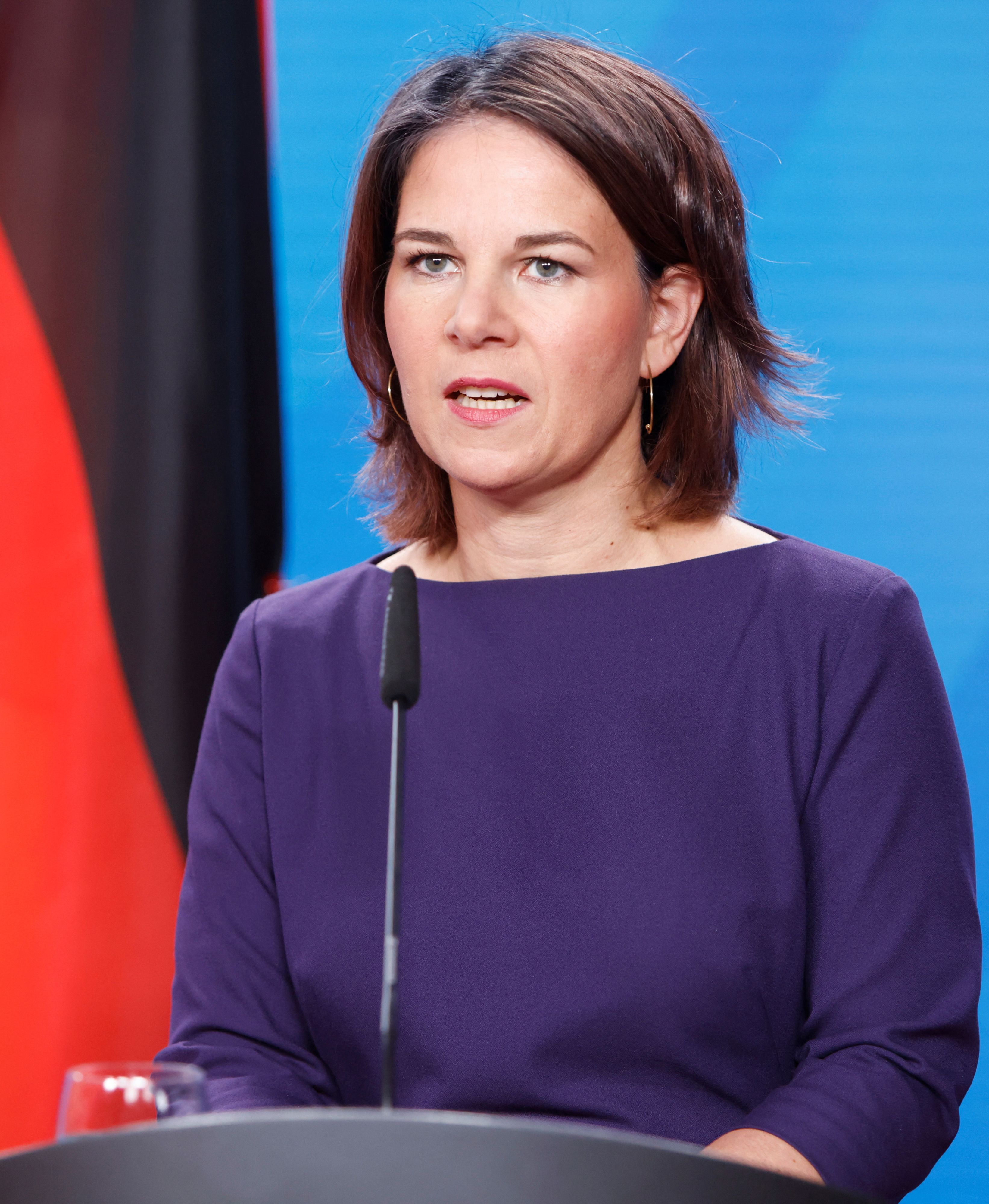 Die deutsche Außenministerin Annalena Baerbock wurde zum Ziel des russisch-schweizerischen Hassnachrichten-Verfasser.