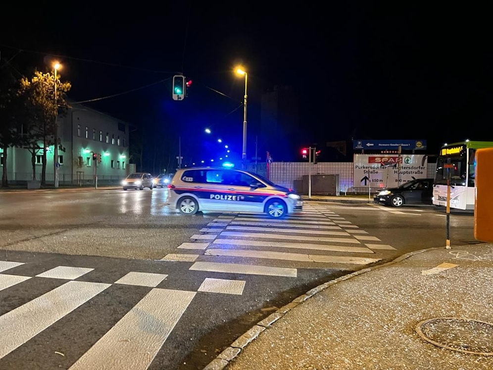 Großfahndung lief im Umfeld der Tankstelle in der Wiener Straße in St. Pölten.