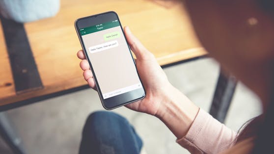 Die Betrüger verlagerten die Konversation auf einen Messenger-Dienst.