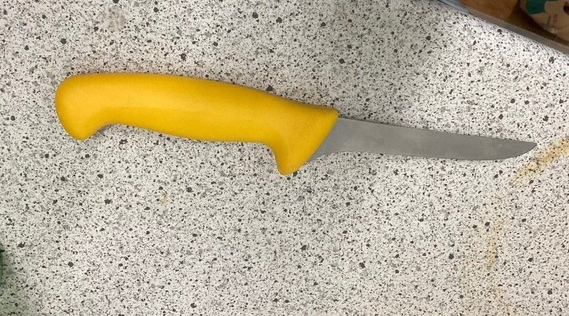 Mit diesem Messer soll der 39-Jährige gedroht haben.