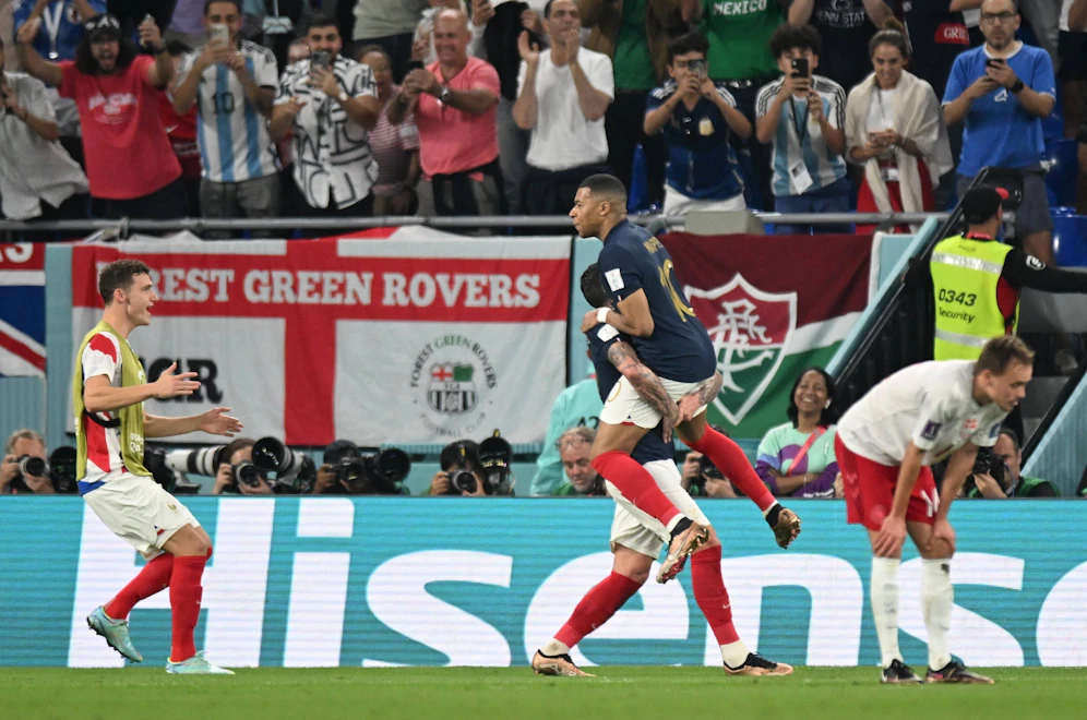 Mbappe lässt Frankreich jubeln.