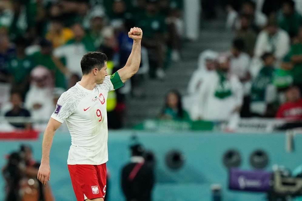 Robert Lewandowski führt Polen zum Sieg.