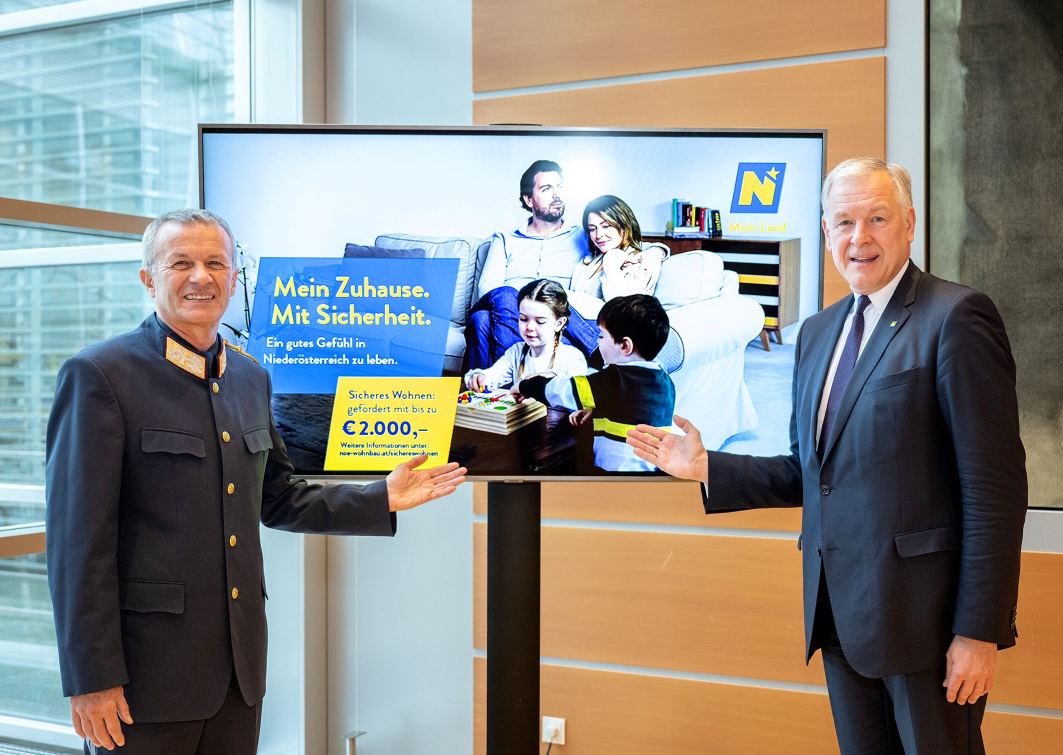 Landesrat Eichtinger und Polizeichef Franz Popp (l.)