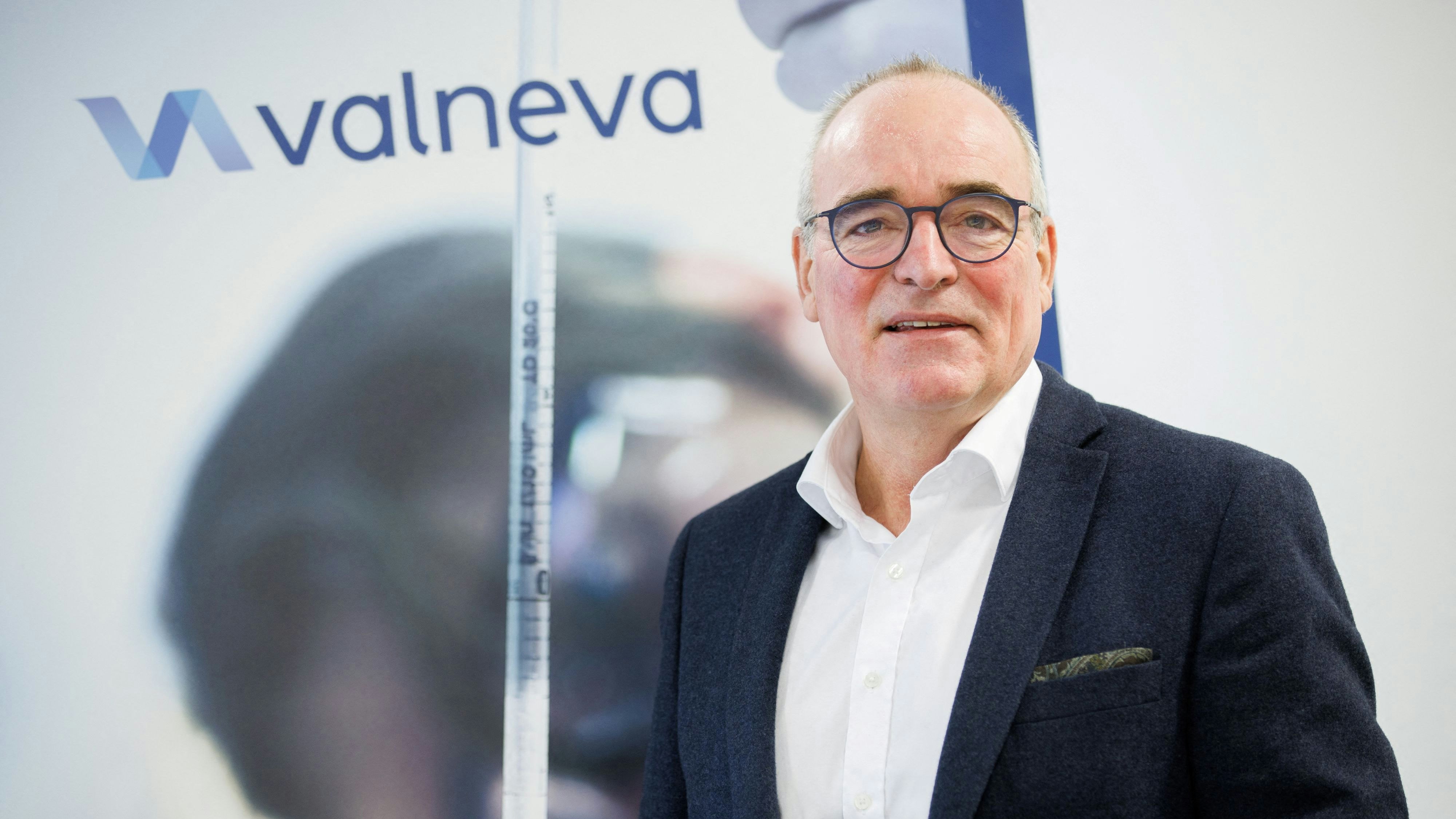 Valneva-Konzernchef Thomas Lingelbach zeigt sich kritisch bezüglich der Covid-Impfstoffe.