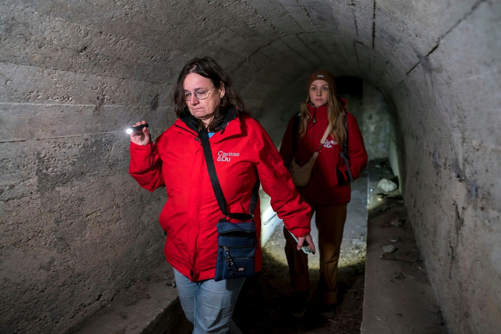 Für die Sozialarbeiterinnen der Caritas ist kein Abend wie der vergangene. Was sie erwartet, wissen sie nicht. <em>