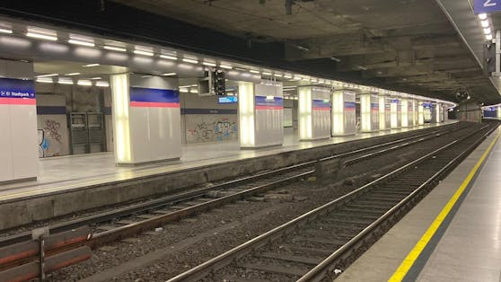 Gähnende Leere am Bahnhof Wien-Mitte: Die Schnellbahnen fallen ebenfalls aus.