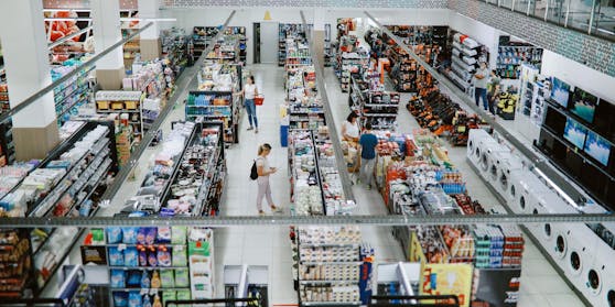 Blick in einen Supermarkt. Bei einem Blackout ist ein Betreten der Geschäfte nicht mehr vorgesehen.