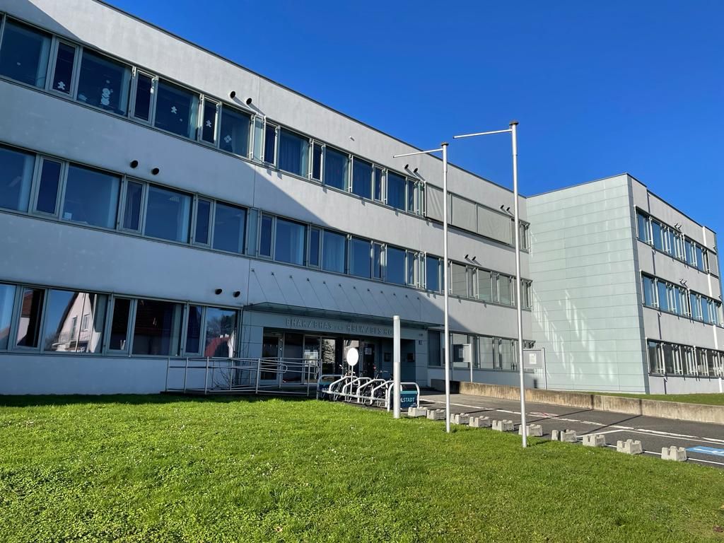 Neuer Schulzweig: Schutz vor Cyberattacken