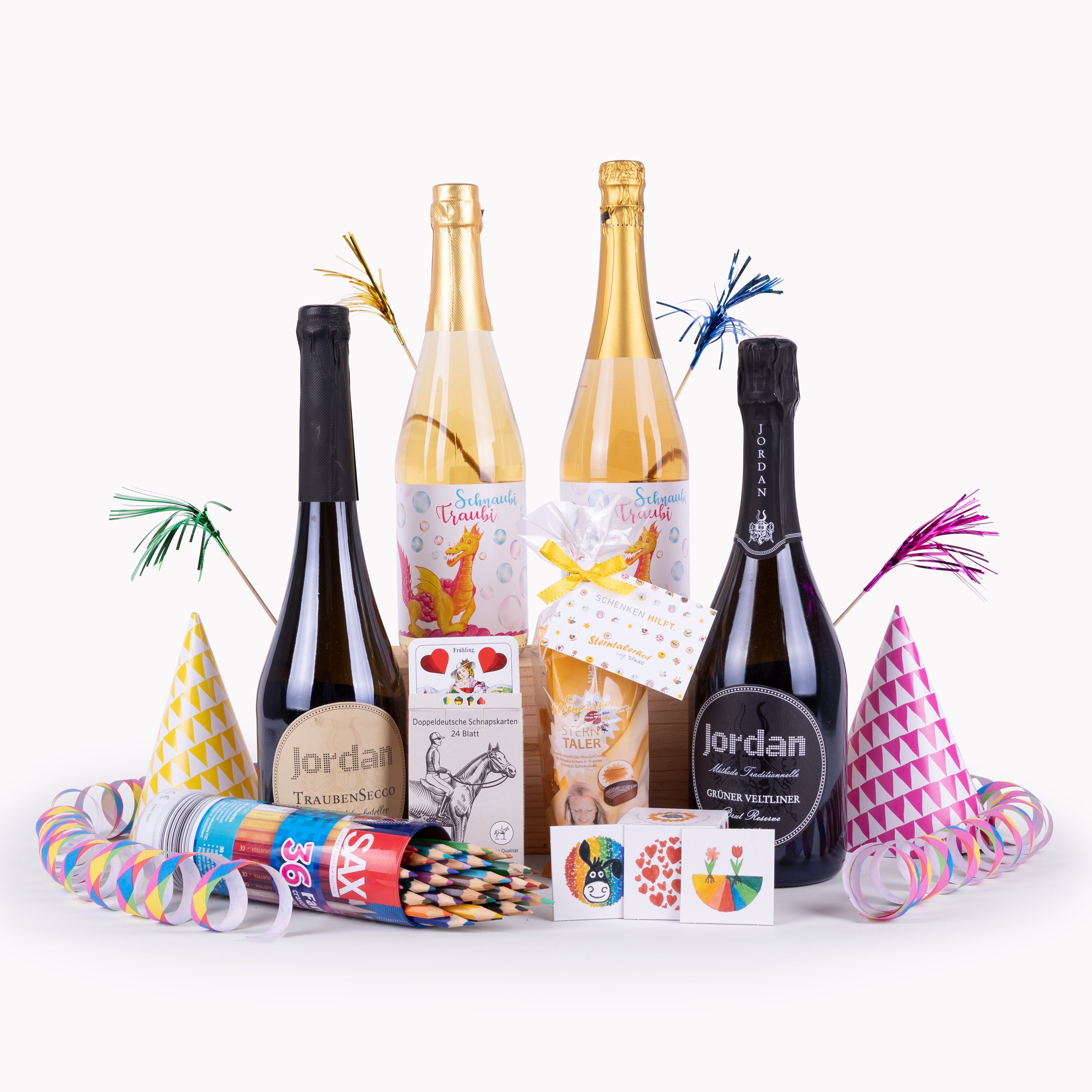 Geschenkbox "Feierarbend" von Sterntalerhof: Spiel und Spaß für die ganze Familie.