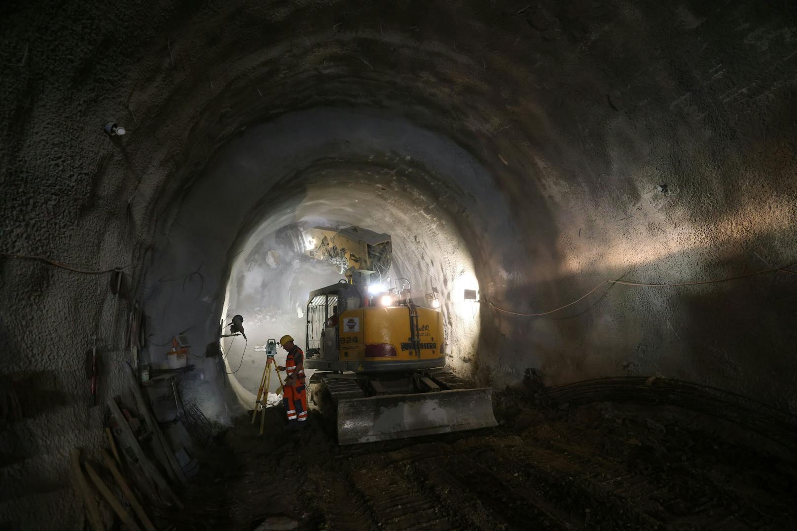 Die Baustelle zur Kreuzung U2 und U5 am Rathaus ist in vollem Gange.