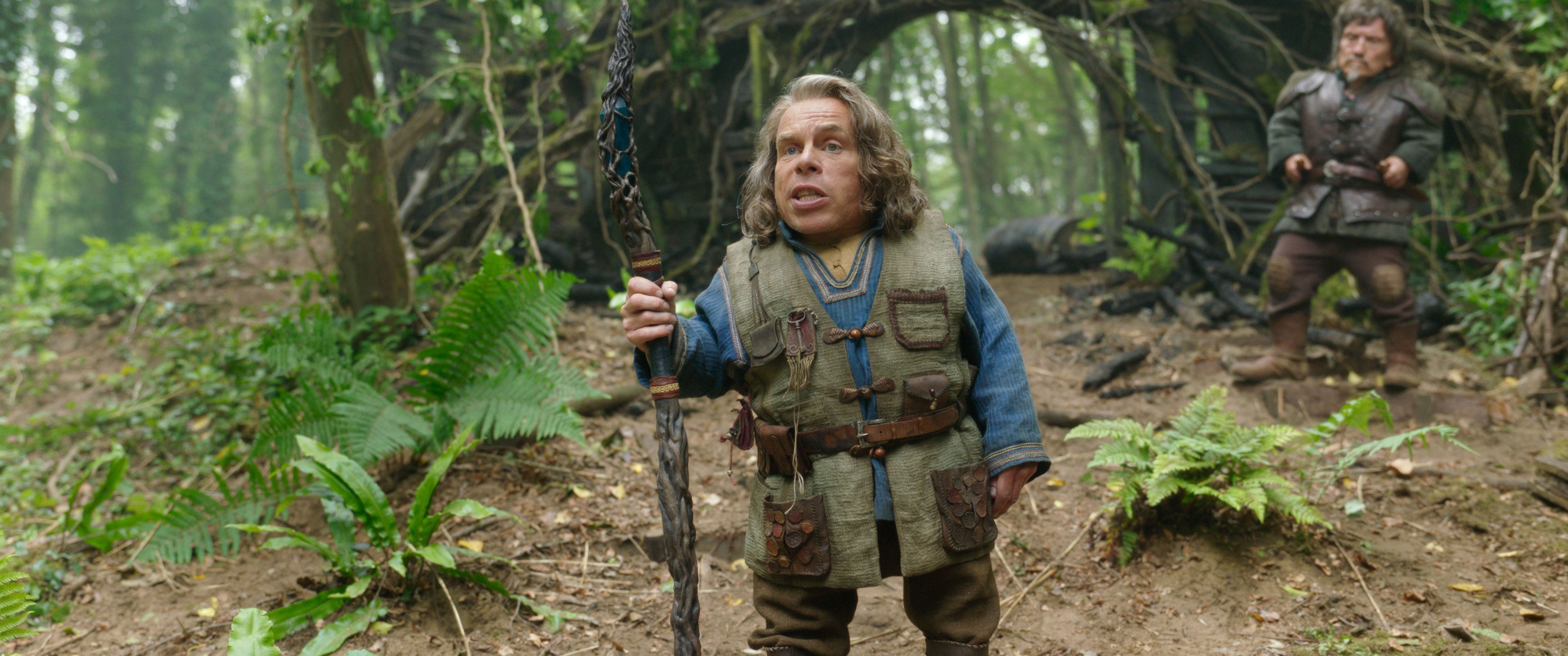 Warwick Davis kehrt nach  35 Jahren als Zauberer  Willow zurück.