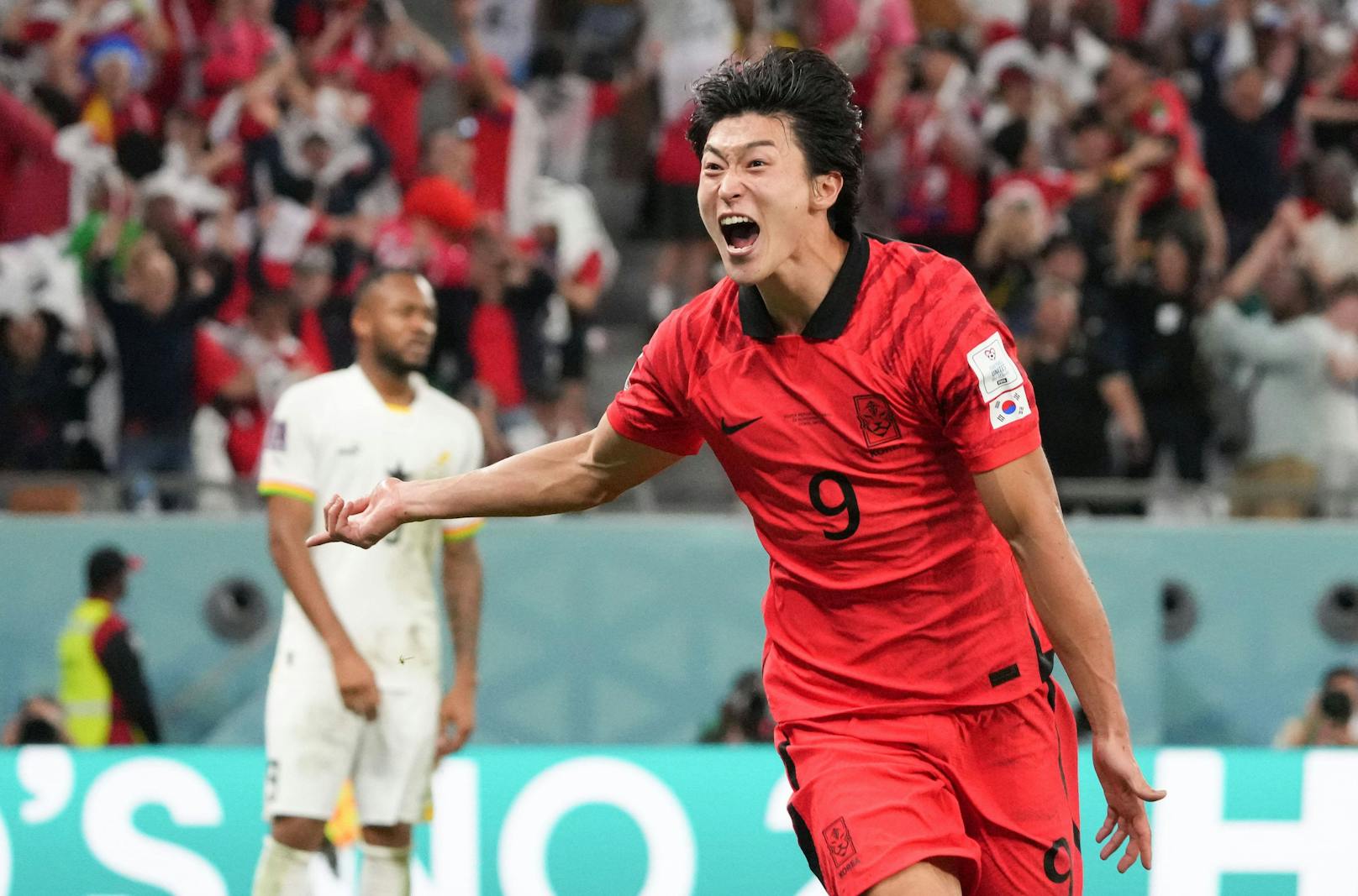 <strong>Gue-Sung Cho:</strong> Der Südkoreaner konnte im laufenden Bewerb seine Torgefahr unter Beweis stellen, traf in zwei Einsätzen zweimal. Derzeit steht der 24-Jährige in seiner Heimat bei Jeonbuk Hyundai unter Vertrag, könnte jedoch bald für einen europäischen Klub auf Torejagd gehen.