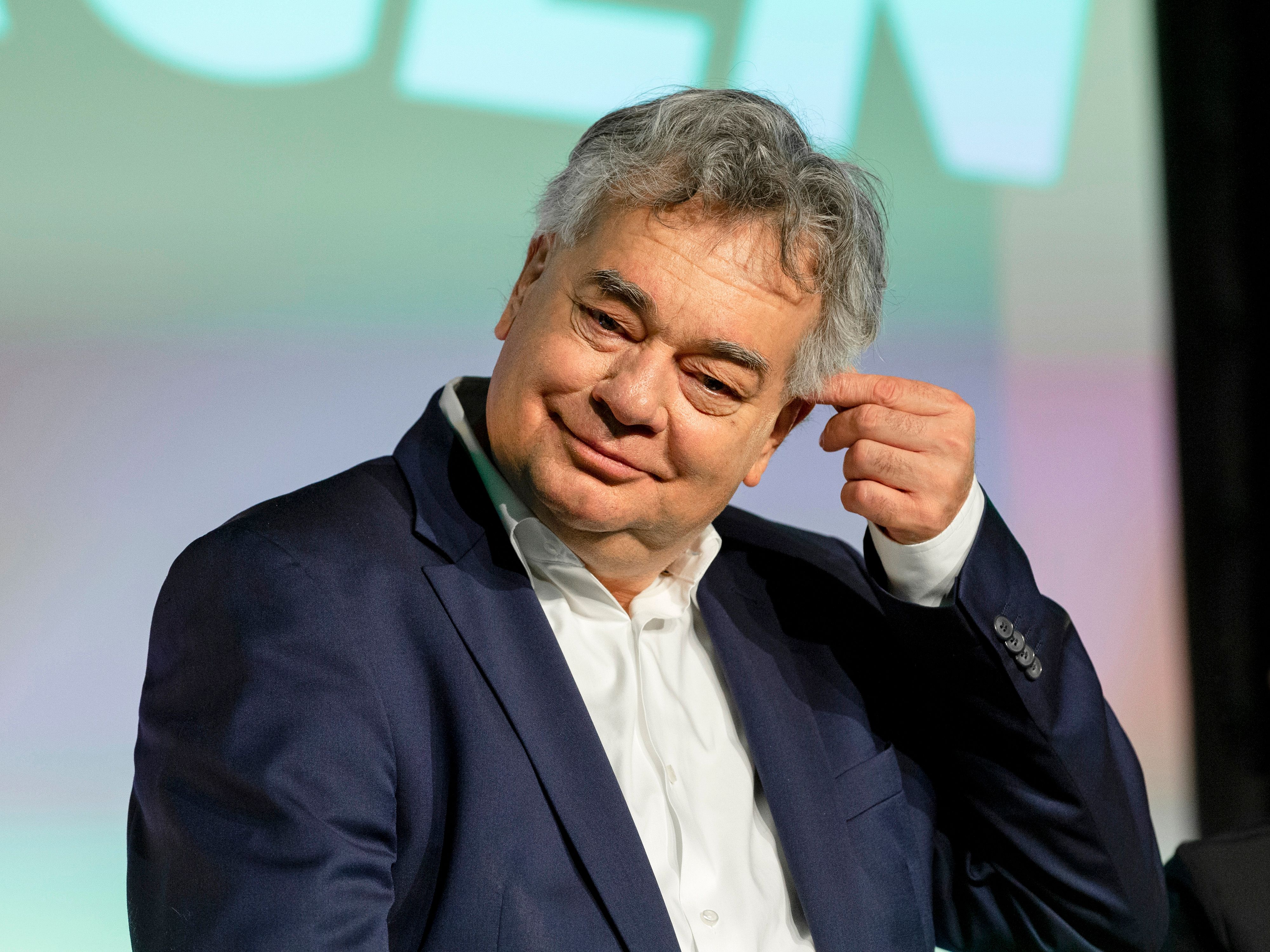 Vizekanzler Werner Kogler beim Wahlkampfauftakt und Landeskongress der Grünen NÖ am 27.11.2022 in Horn.