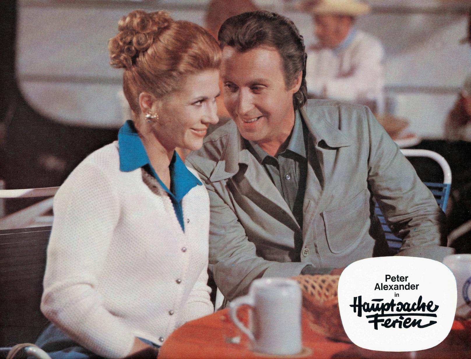 Die Schauspielerin und Peter Alexander in "Hauptsache Ferien" 1972. Regie führte Peter Weck.