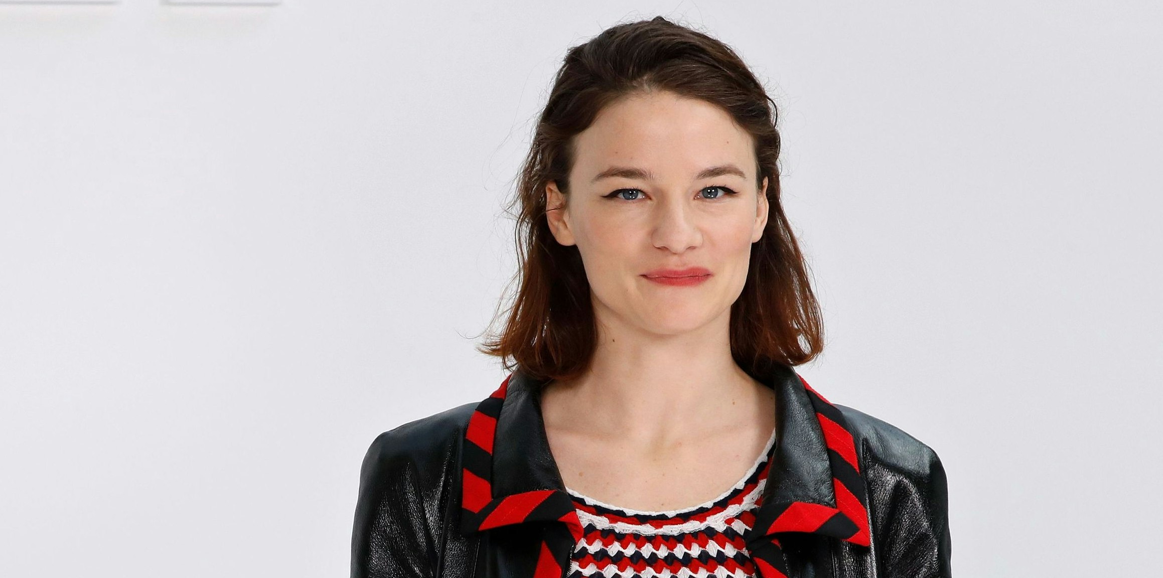 Download von www.picturedesk.com am 30.11.2022 (11:28).  Austrian actress Valerie Pachner poses during the photocall prior to the Chanel Women's Fall-Winter 2020-2021 Ready-to-Wear collection fashion show at the Grand Palais in Paris, on March 3, 2020. (Photo by FRANCOIS GUILLOT / AFP) - 20200303_PD4497 - Rechteinfo: Rights Managed (RM) Nur für redaktionelle Nutzung! Werbliche Nutzung erfordert Freigabe: bitte schicken Sie uns eine Anfrage.