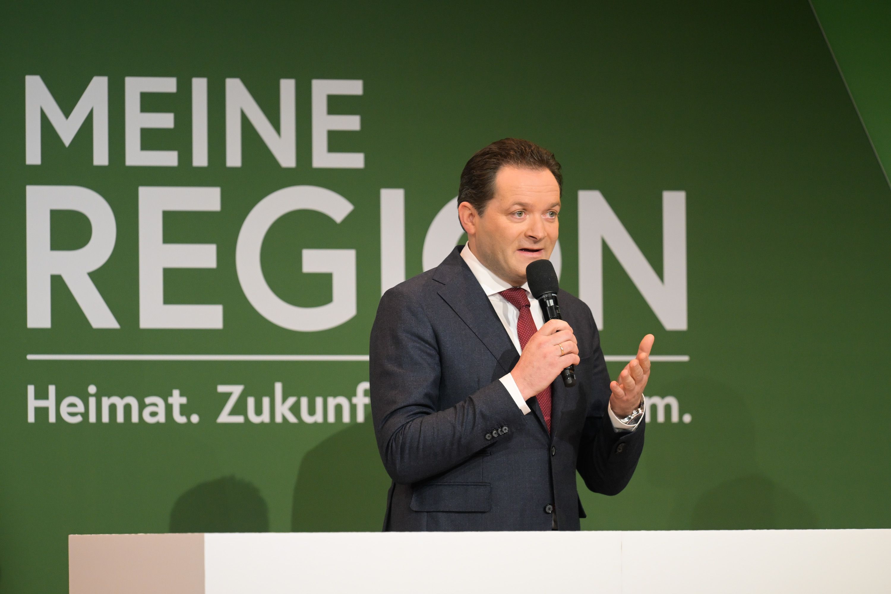 Bundesminister Norbert Totschnig stellte in seiner Rede die neue Strategie 