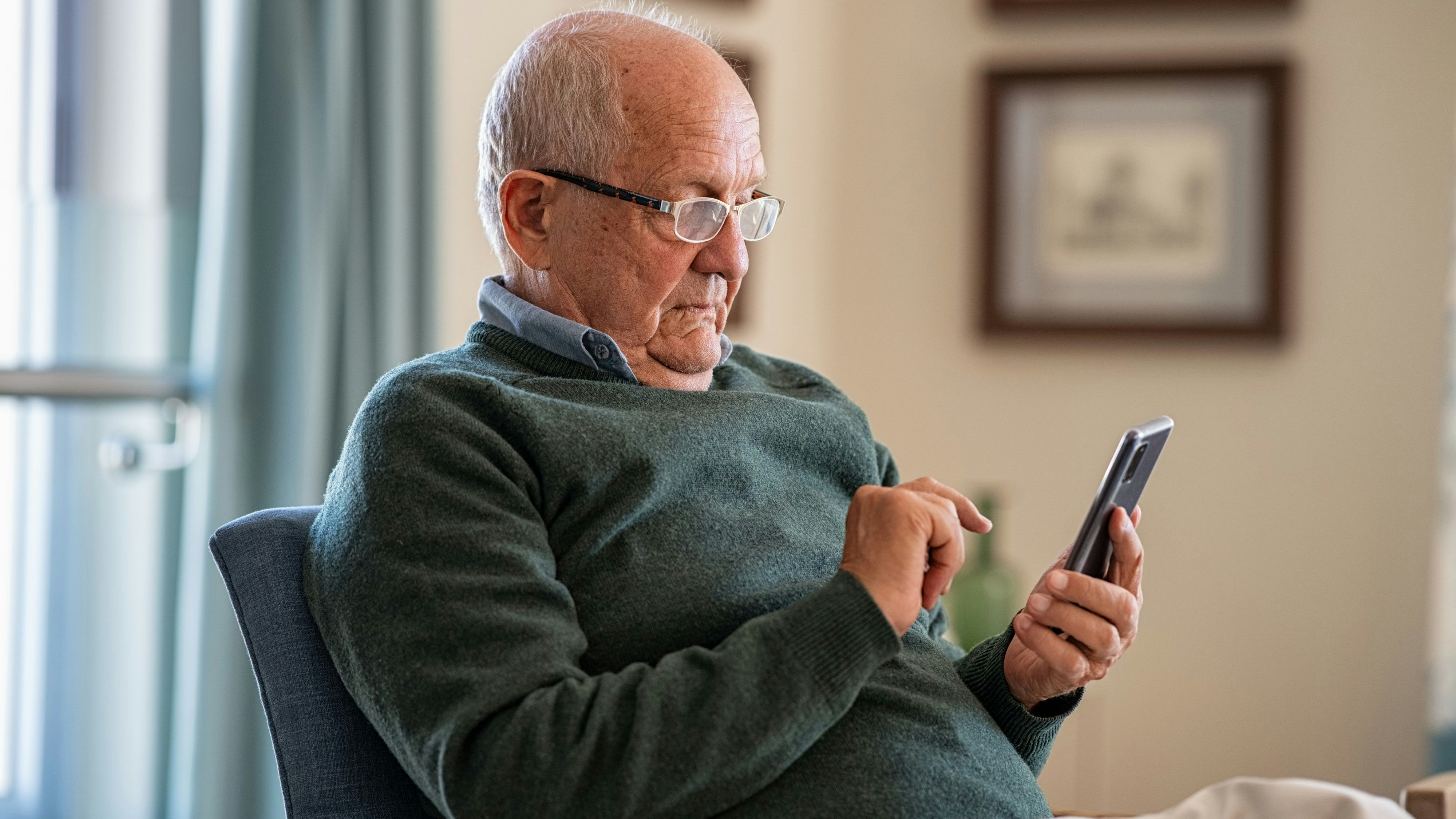 Heute.at - Mann telefoniert mit Sohn und überweist viel Geld